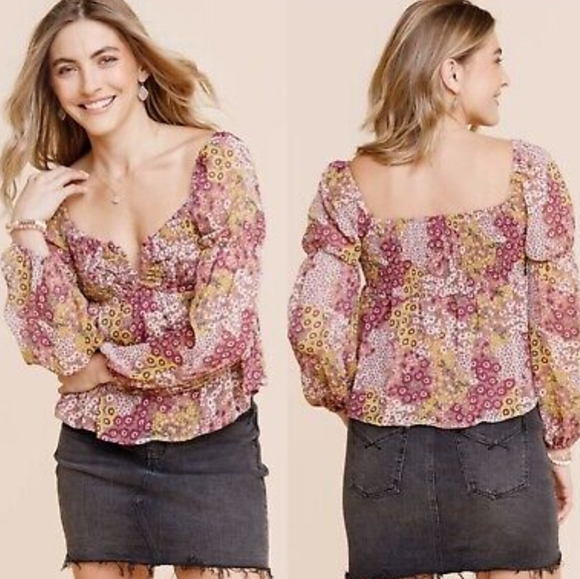 Francesca’s Bessie Smocked Neckline Printed Blouse Size XL NWT Valentine's Day - Picture 2 of 12